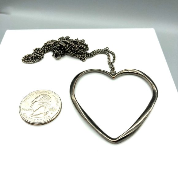 Vintage Heart Pendant Necklace, Gunmetal Chain with Open Outline - Picture 4 of 4